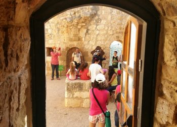 صور من فعاليات عيد الفطر في قلعة جدين – يحيعام